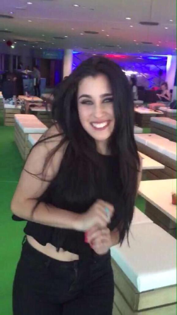 SUPERBGILINSKY's tweet photo. #HappyBirthdayLauren this independent, 19-year old &amp; cheerful woman. her smile is so beautiful &amp; i love her endlessly http://t.co/qjfmmFipZu