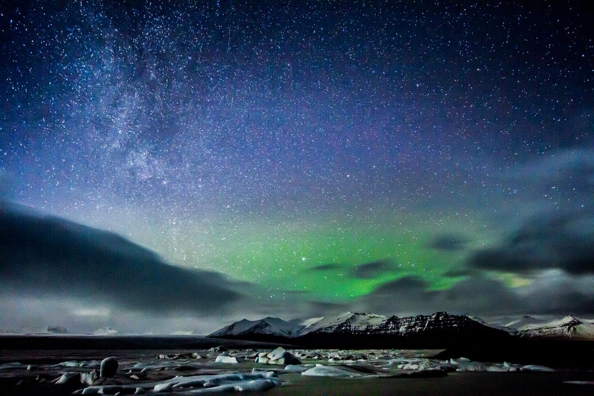 FreeHiResImages's tweet image. Stars over Iceland

by Claudia Regina @ highresolution.photography/stars-over-ice…