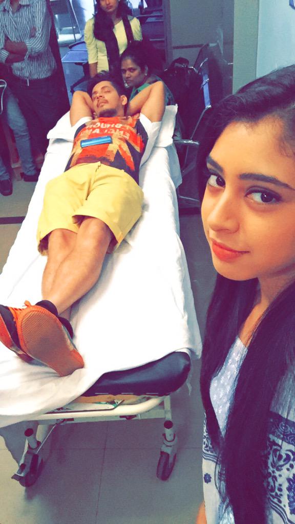 niti_taylor tweet picture