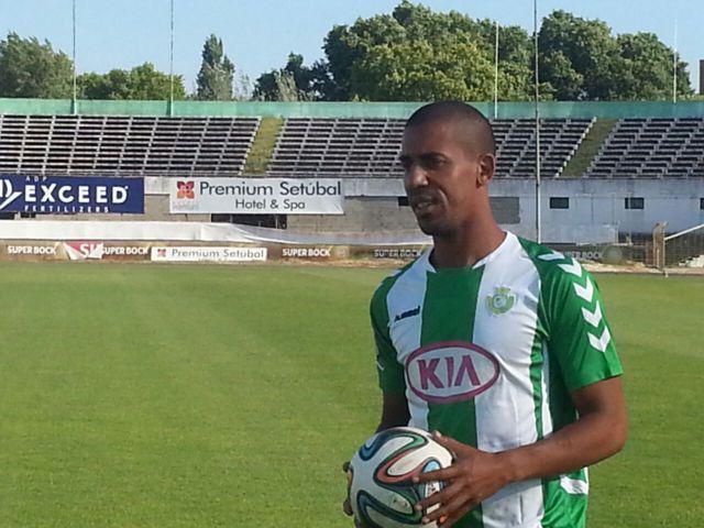 MalagaPasion's tweet photo. Hablamos con @cristisso, ex #AtMalagueño y hoy en la primera de Portugal con #VitoriaFC http://t.co/8QXNYkZfIV http://t.co/URgmUe2FoG