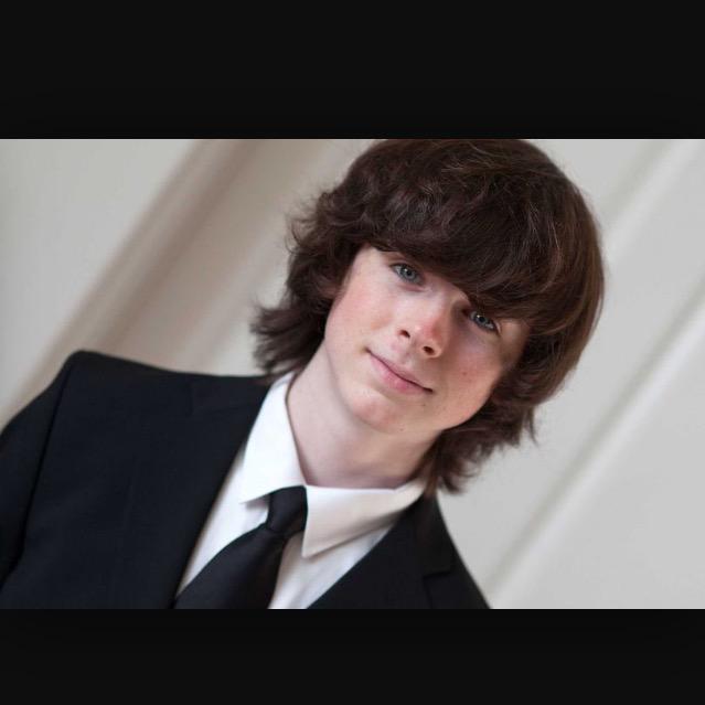 Happy birthday Chandler Riggs you an amazing actor! We love you!!    