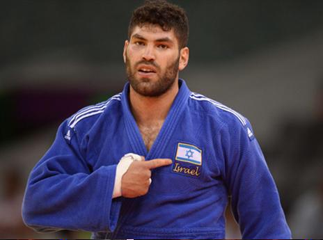 cookiv's tweet photo. יאללה אורי!! אחרי שהפועל הניפה צלחת היסטורית.. תמשיך לייצג את הירושלמים בכבוד! #MadeInJerusalem http://t.co/uATEU8jpEQ