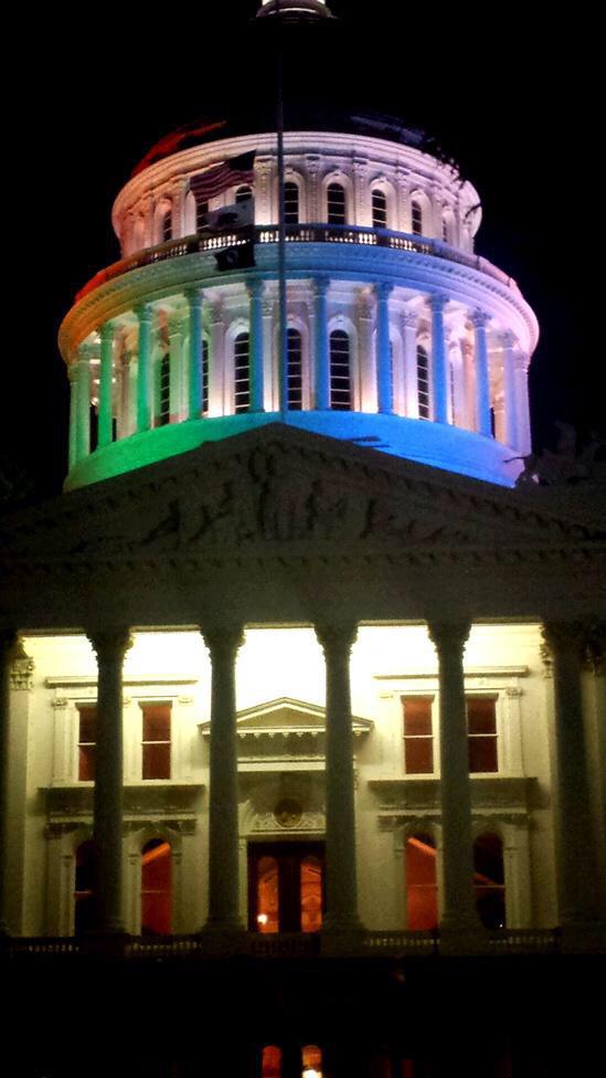 kdeleon's tweet image. America showed it's #Pride Last Night!

#LoveWins