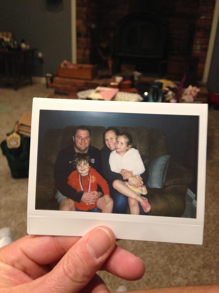 mikebrown145's tweet photo. Just took a family photo with a 20 year old Polaroid camera, then posted it to Twitter with my iPhone. #TechSmashing http://t.co/xiYTNIUdGD