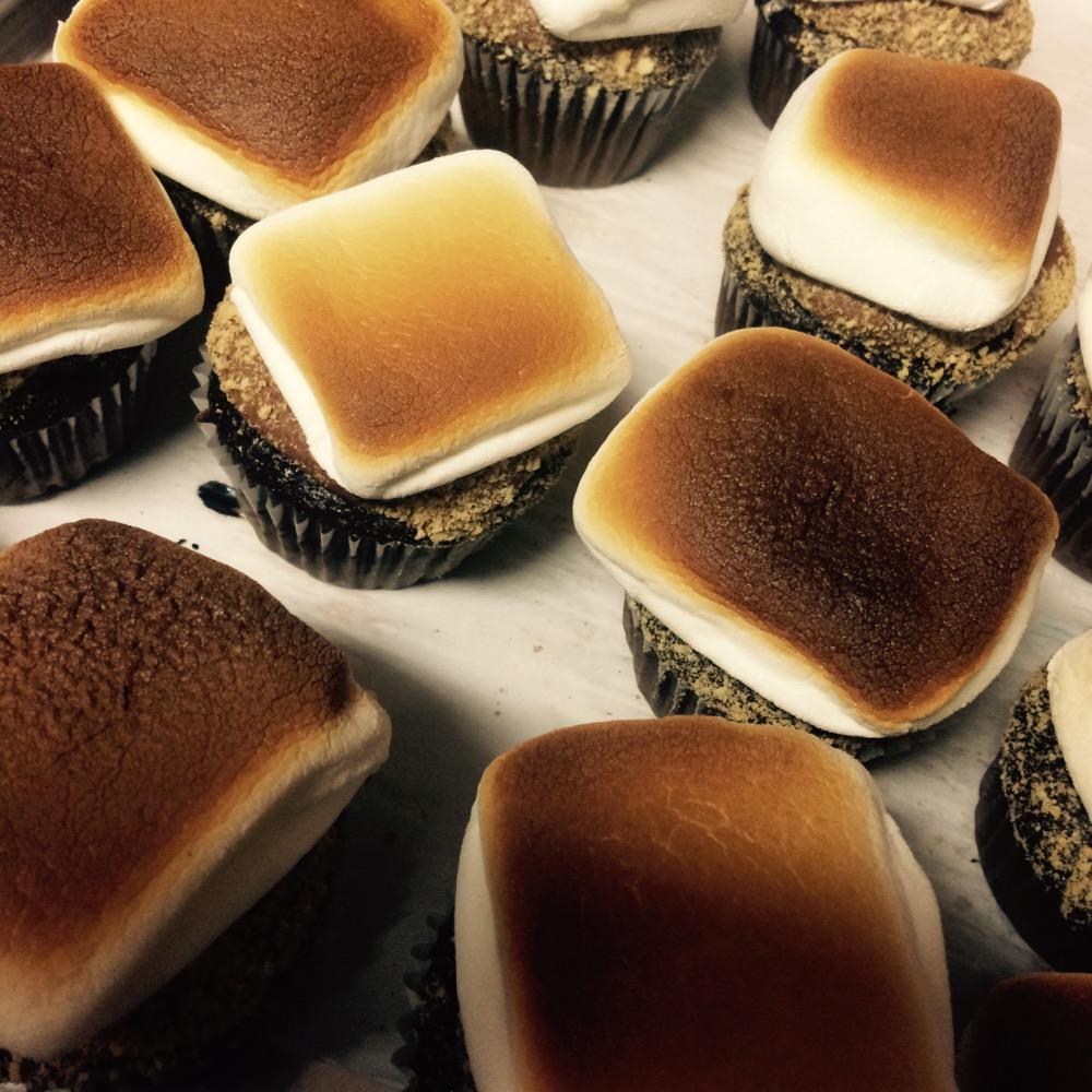 Yall have been asking and our "You're Killing Me Smalls" cupcake has finally returned to <a href="/ClearforkPark/">Clearfork Food Park</a> &amp; <a href="/FWFoodPark/">Fort Worth Food Park</a>