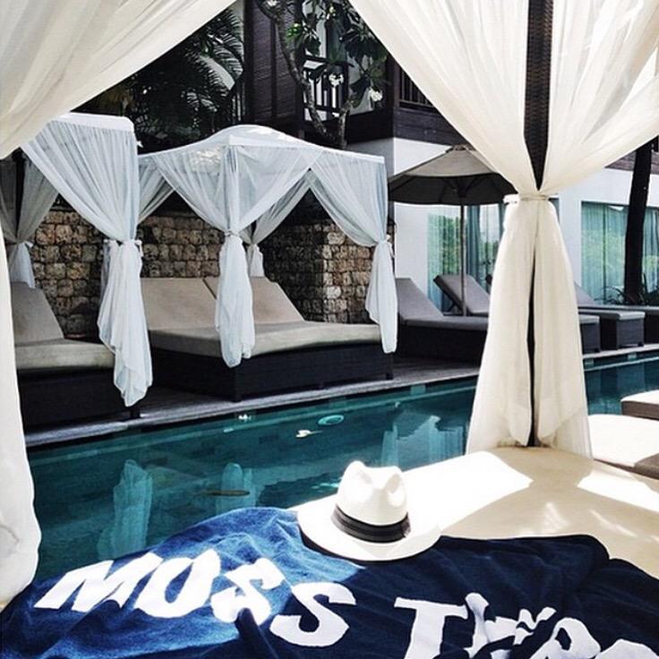 Work hard now, relax in a fabulous resort later. 💛