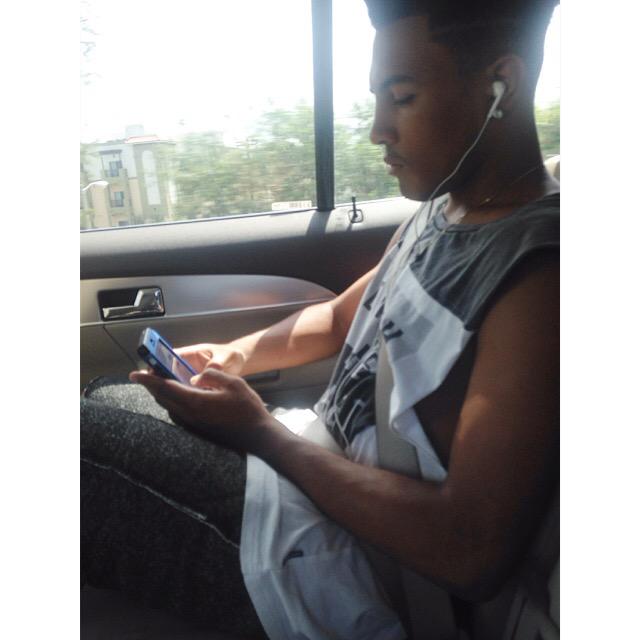 ALewisMusic's tweet photo. Gettin in my zoneee, Headed to #HighSchoolHolla #SummerJam #Fresno #OnDaRoadAgain @B95Fresno http://t.co/LdchmBDMHC
