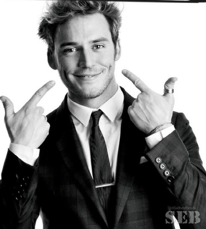 Happy birthday, Sam Claflin!           