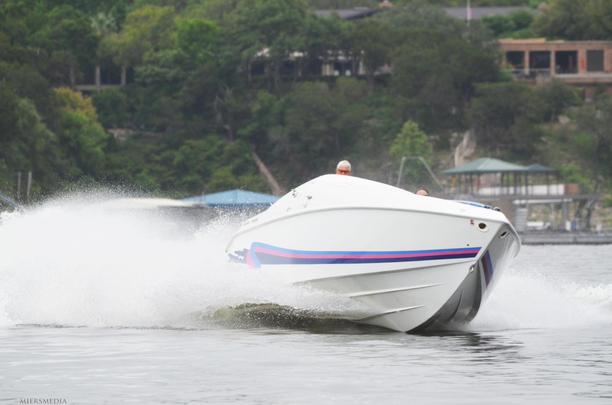 Lake's up. It's beautiful. Come feel some speed on the water! -- at Lakeway Marina #summerfun #laketravis