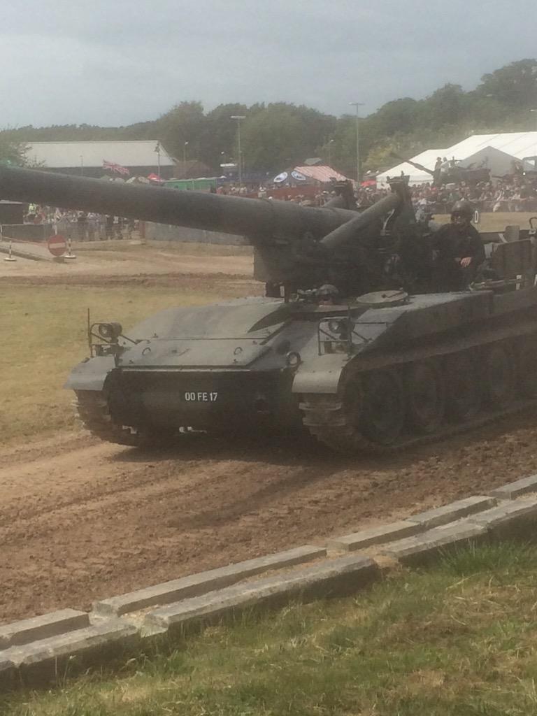 EMRG_EDG3's tweet photo. Amazing day down @ Bovington's #Tankfest2015, awesome weather and awesome displays!! Roll on next year! http://t.co/DuxrmDSdJO