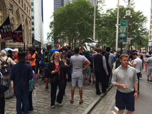 JForBENnetwork's tweet photo. Somewhere in there is a giant bull. http://t.co/X2fbiFwOuc