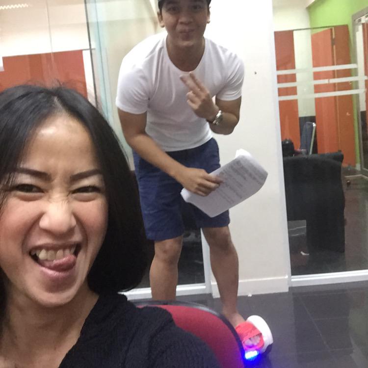 akuraniayu's tweet photo. si ganteng @bangbily lagi mainan after reading sahur itu indah #SII_tobatBrgbisma http://t.co/Mt4QzOyiND