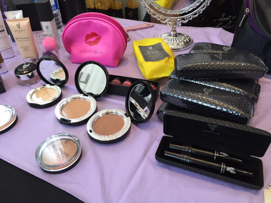 NHCCanada's tweet photo. Hey les make up Addict c'est par ici! ➡️#nhcc #youniquelashes http://t.co/p8qX6mDFh9