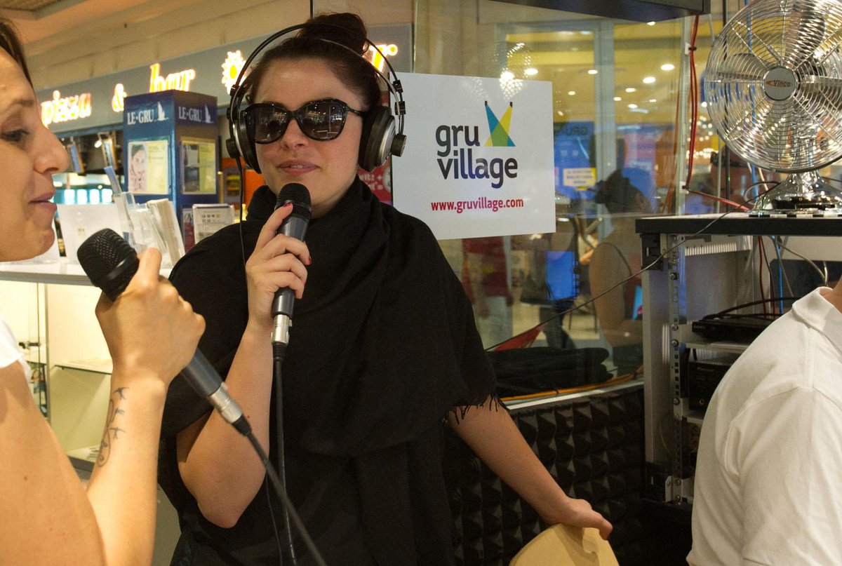 Annalisa intervistata da <a href="/RADIOGRP/">RadioGRP</a> @Le_Gru prima del concerto al #gruvillage2015