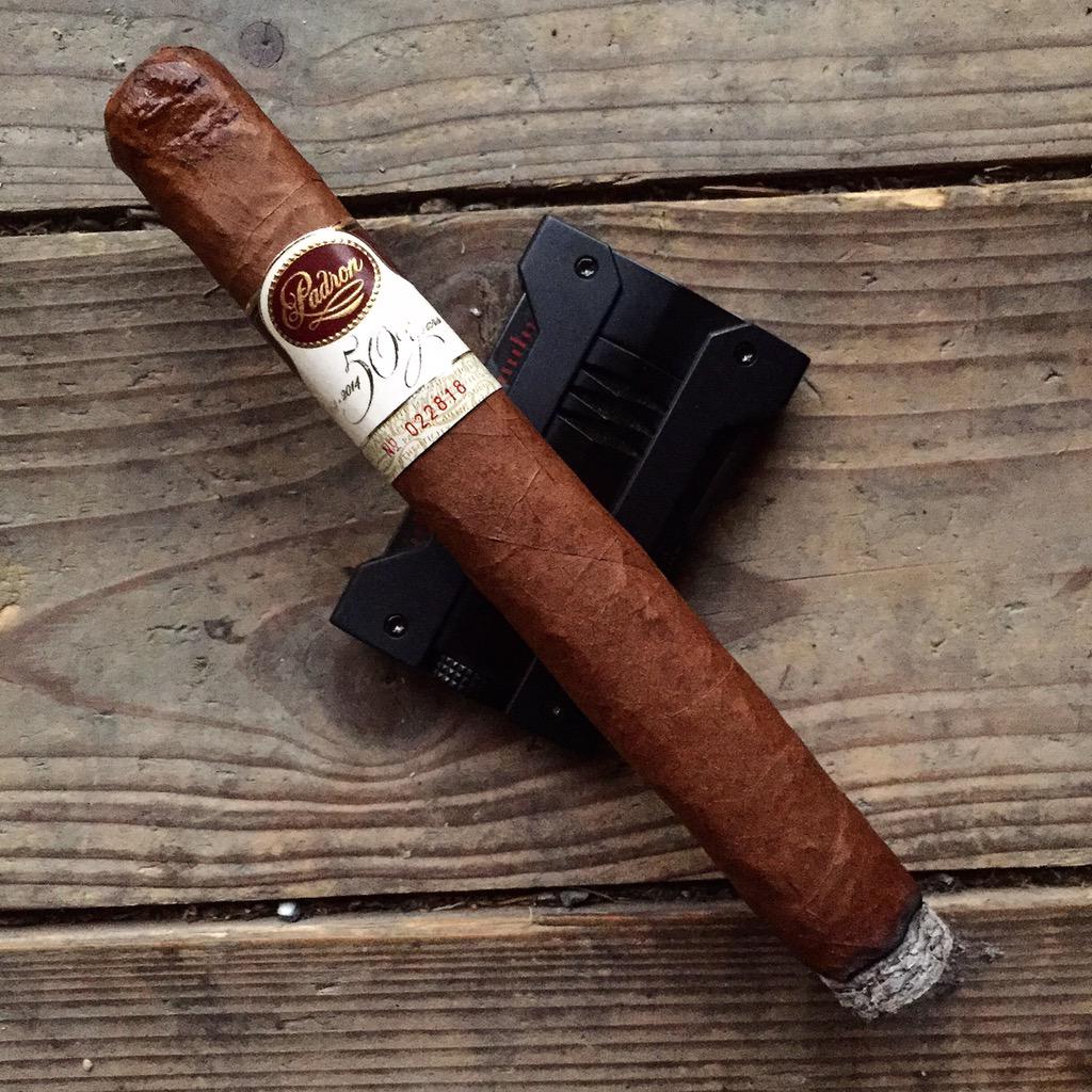 CigarsLover.com tweet media