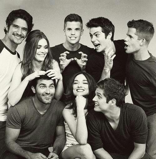 ima1dpizza's tweet photo. IM SO EXCITED FOR MONDAY
TEEN WOLF SEASON 5 OH MY GOD 
I CAN'T WAIT ANYMORE http://t.co/mZse74ezNM