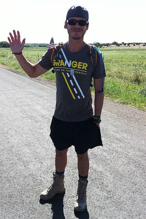 YeeYeeSmith's tweet photo. Every day is a day to thank our soldiers #onenation #yeeyee #bootwalk http://t.co/20pXOowUtI