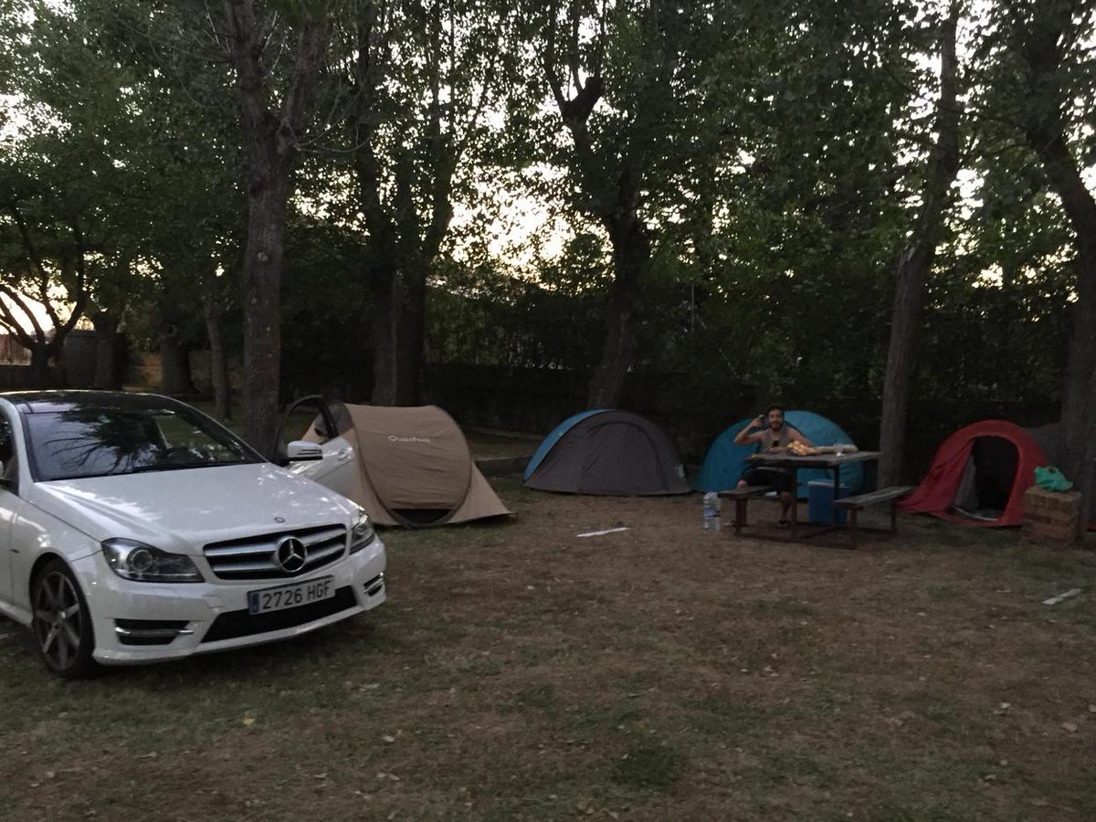 Rancho Relaxo! <a href="/Poochiiiie/">El perro rockero</a> <a href="/borjita_86/">borja</a> <a href="/abechino/">ChinO</a>