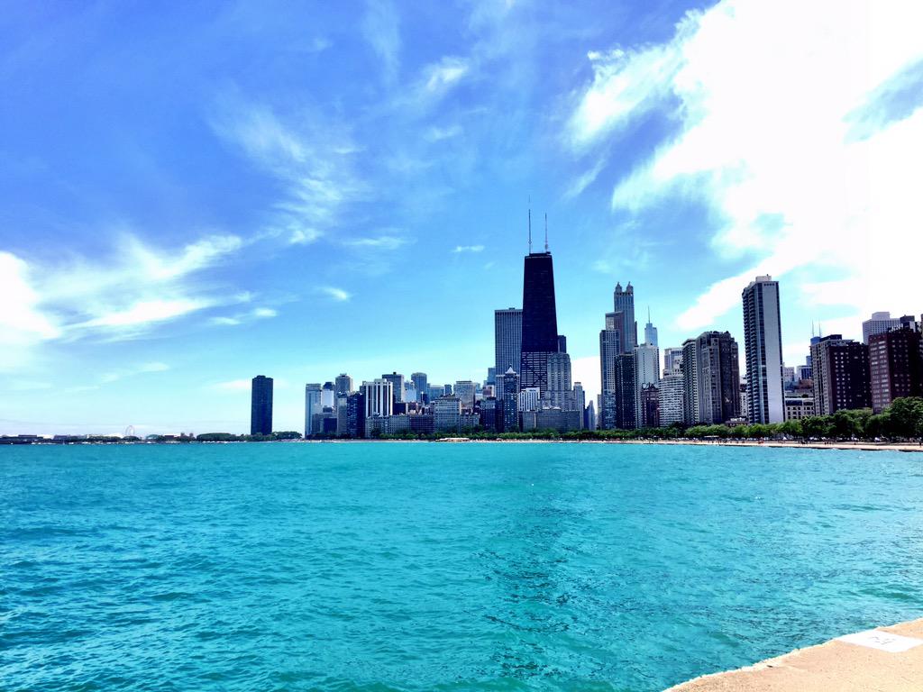 synchology's tweet photo. Summer has finally appeared in Chicago! http://t.co/yP1uSswdX0