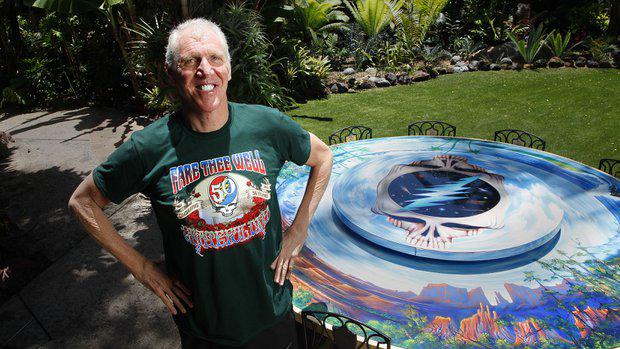 sdut's tweet image. Having seen 854 Dead shows, there's got to be a better word for Bill Walton than "superfan." utsd.us/1ICaqZP