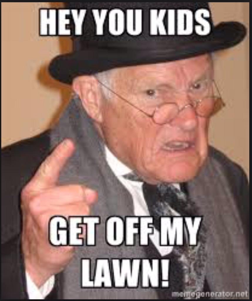 Kupilainen's tweet image. @HeywoodGT @HKhiker @saveBattPark @standardnews Reminds me of this. #getoffthelawn