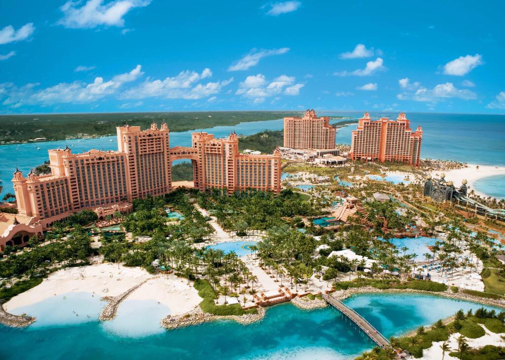 BaeLuxury's tweet photo. Take me to the Bahamas 🙀😍☀️🌴🌴🌴 http://t.co/D7b3NjictV