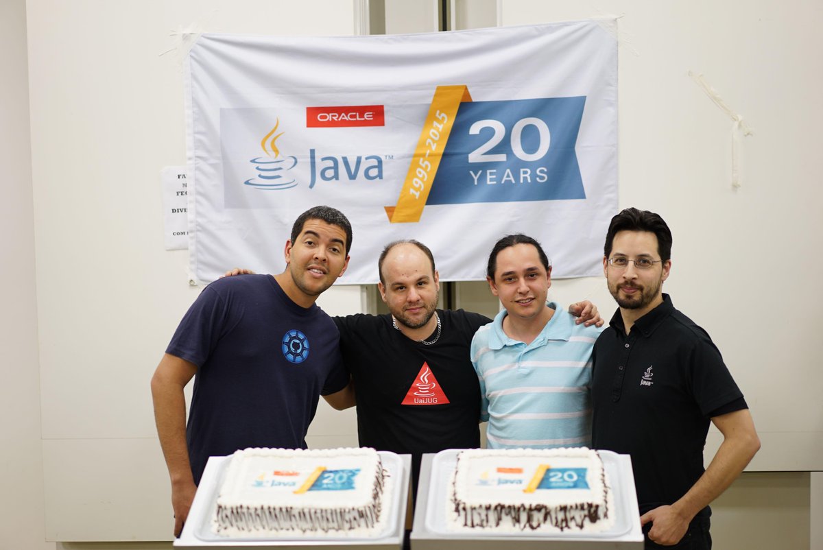 java's tweet image. A &quot;frozen&quot; cake for the #20daysofJava celebration in @uaijug  #uberlandia #NightHacking