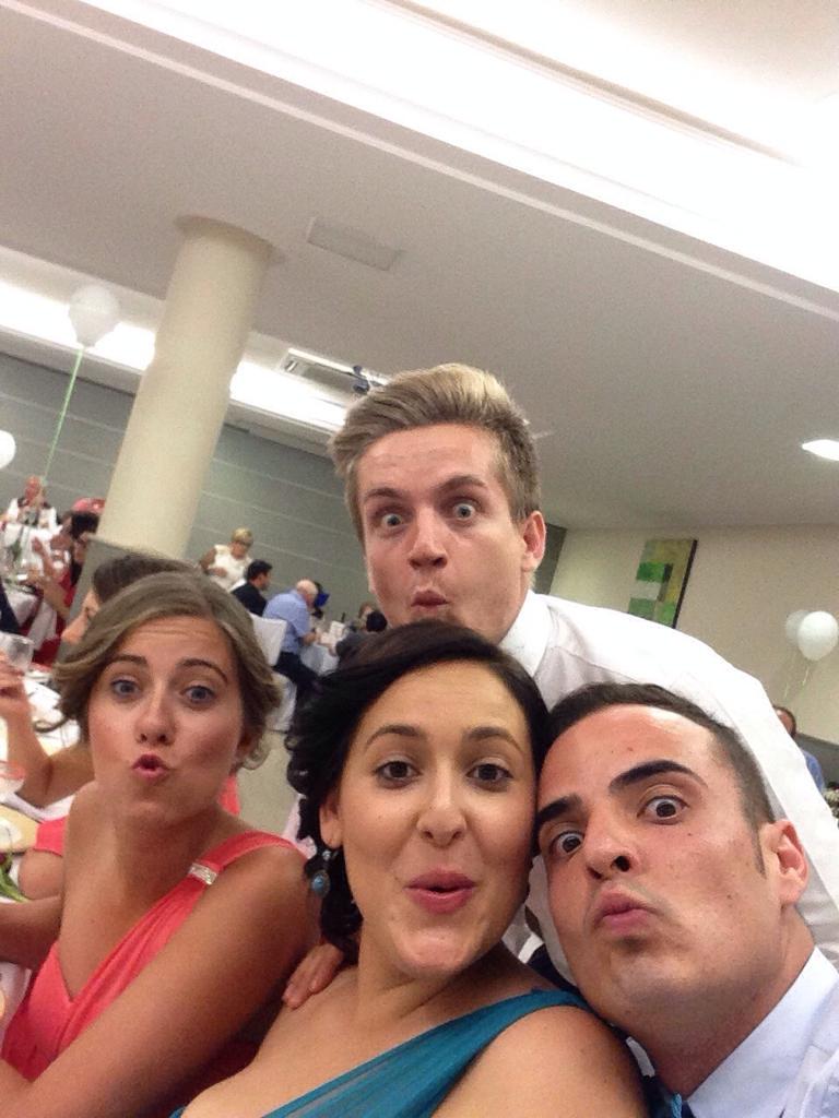 joseonio's tweet photo. #BodorrioEnca&amp;Jose http://t.co/bT3KYbsUXv