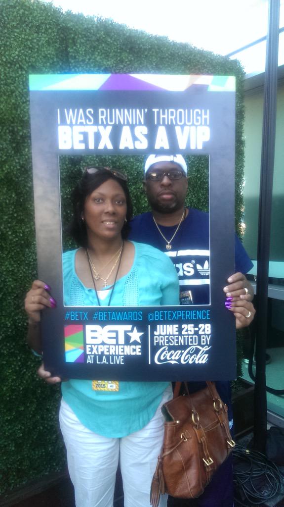 YolaCrenshaw's tweet image. Lol ma just texted me "Big girl shit babe" ok ma we know u feeling the BET awards weekend s/o to ma #thatCheck😂😍😘