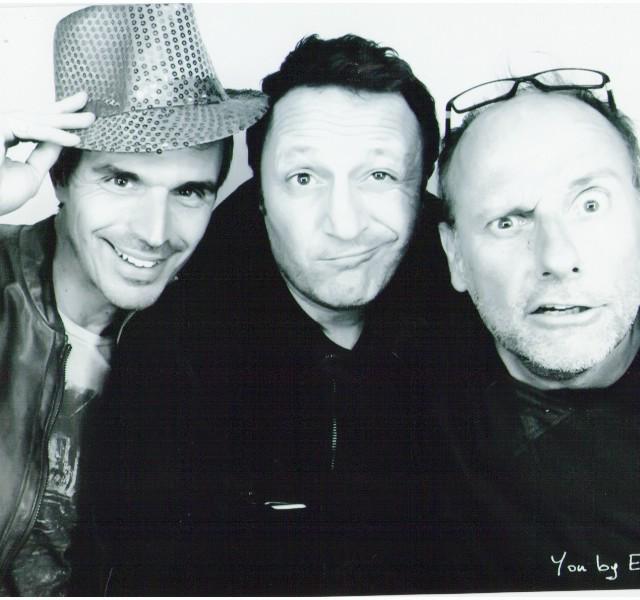 patricegascoin's tweet photo. Une plume, un @Arthur_Officiel, un regard! #LEDELT20ANS Souvenirs @RomualdFERRER @TVConseil @lietteju @FRANCOISEDOUX http://t.co/UeAyaw5sNO