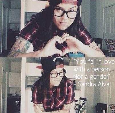 Happy birthday to my favorite girl   cásate conmigo plz, te haré feliz.      