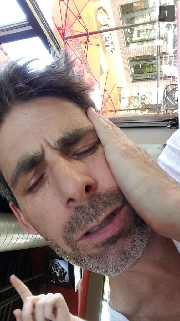 longassmoney's tweet photo. my dad discovered snapchat http://t.co/Z5nkMS4REN
