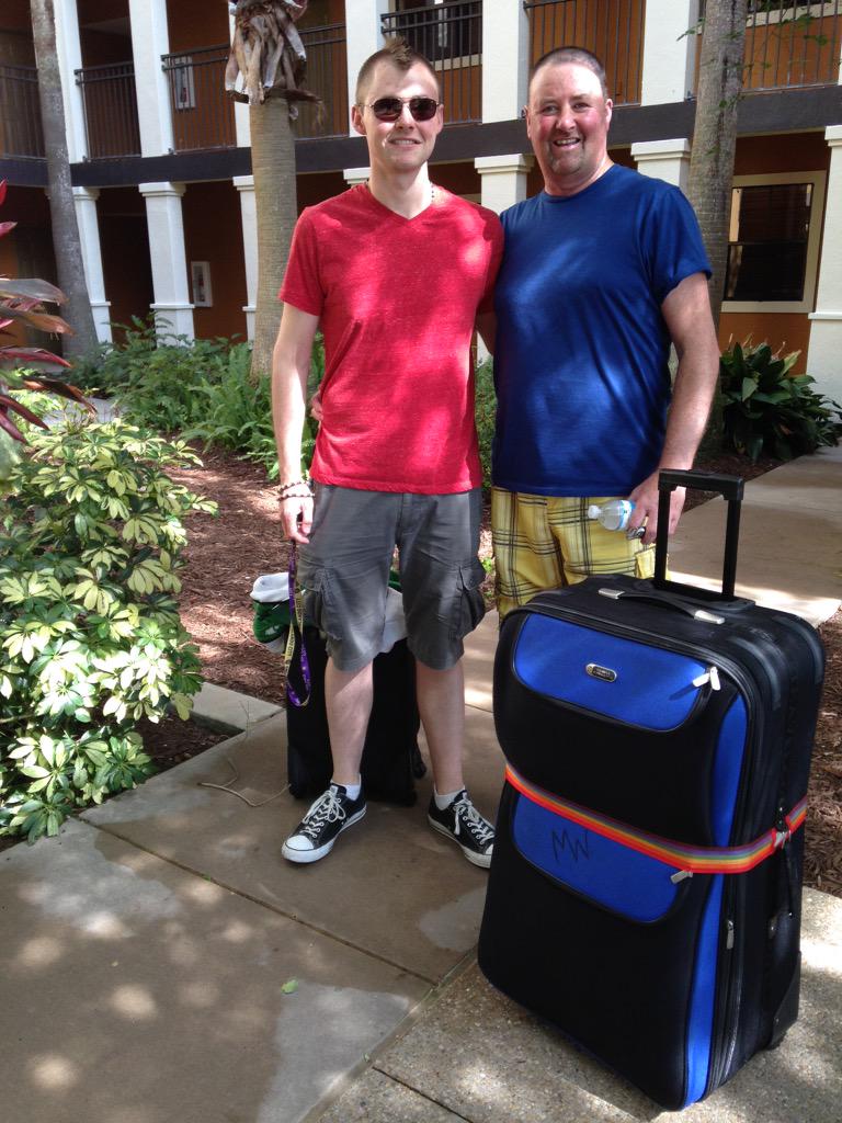 trishawogan's tweet photo. For you son #floridafun http://t.co/aKQRauVz73