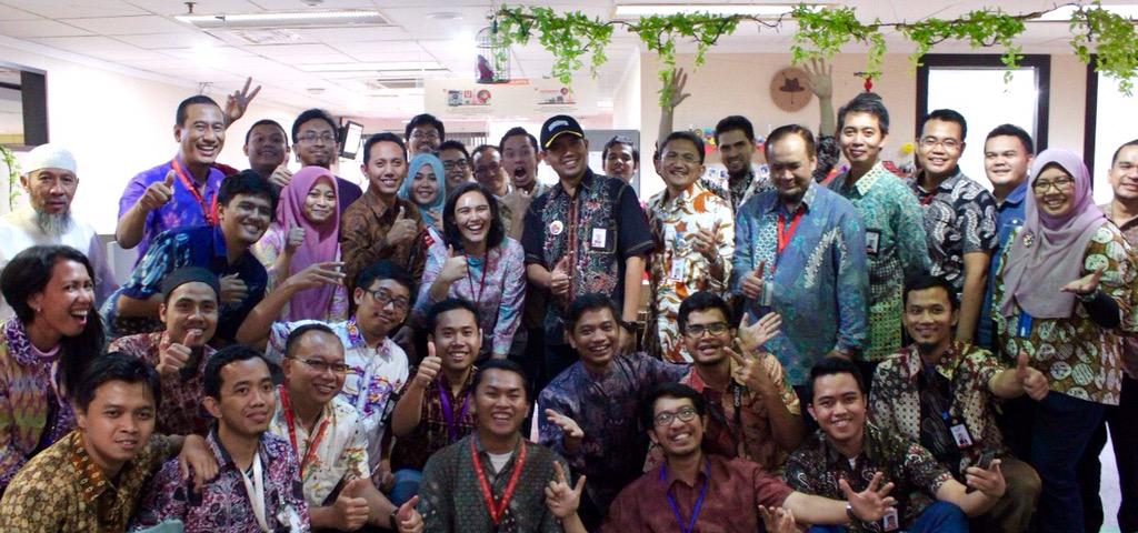 A_Sugiarto2015's tweet image. HAPPY BIRTHDAY Kang @herdyharman DirHCM TLKMGroup SuccessHappinessAlways @TelkomIndonesia @Telkomsel @ddbaccelerator