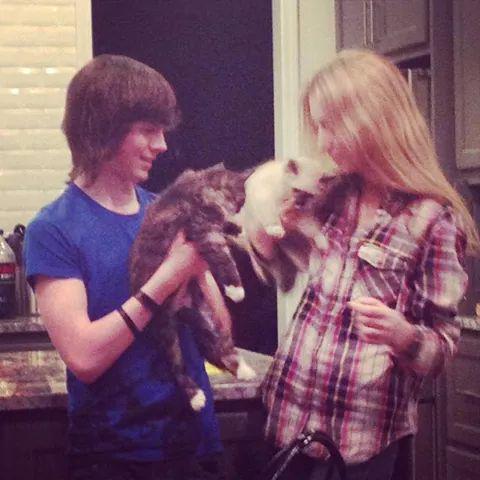  Yeah ! Happy Birthday Chandler Riggs !    