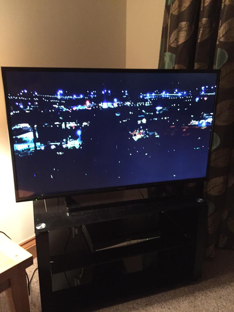 SBaxterCrawford's tweet photo. #Kanye? More like Can'tye. Stop start stop start stop start. #Glasto2015 #FunFreeZone http://t.co/0gXD7iPjCY