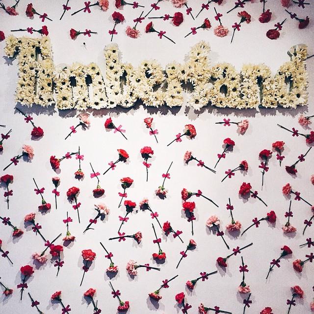dna_magazine's tweet photo. When the flower blooms, the bees come uninvited. 🌺✨🐝 | #DNAsummer @timberland_mx http://t.co/e648GhU9OB http://t.co/8NJpryvvee