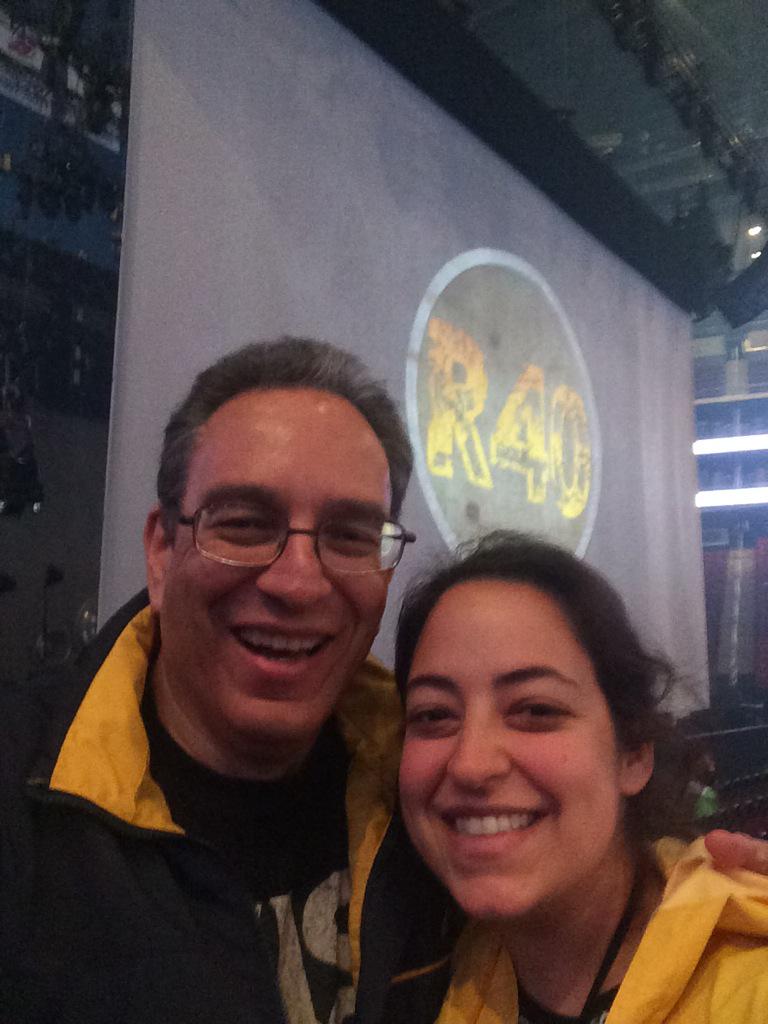klrosenb's tweet photo. Rush concert with @BenRNJ ! Got a beer, took a selfie, already a big night. #R40 #R40VIP http://t.co/Hhg58R2Aot