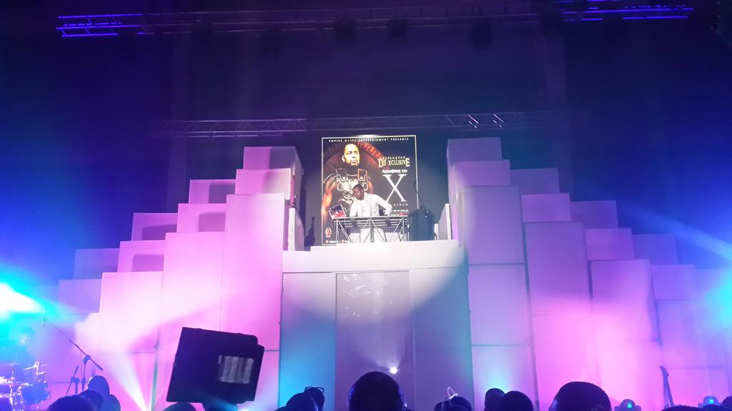 kampusflowz's tweet photo. Wherever @DJXCLUSIVE got the energy from but he's the bomb!! Super Star 
#DJXclusiveAllwhiteParty http://t.co/E5HssVZfC5 @BankyW #FlowzTV