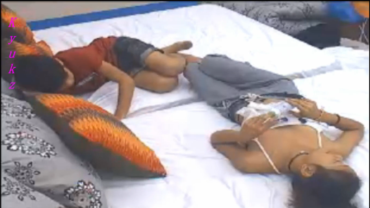 TEAMJIMBOY's tweet photo. Ylona and Ryan chatting sa Boys Room.#PBB737LS http://t.co/lpKuzgKRVE