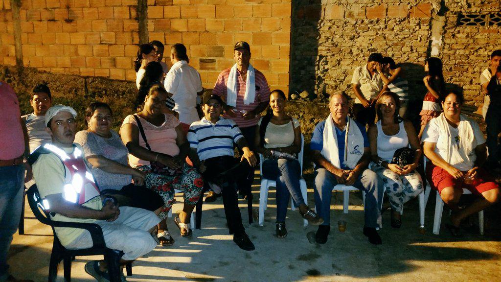 leandro0918's tweet photo. Compartiendo con nuestros Líderes Comunitarios en Melgar Tolima.@PConservadorC @soyconservador @NGeneraciones http://t.co/ul8rUYlnQH