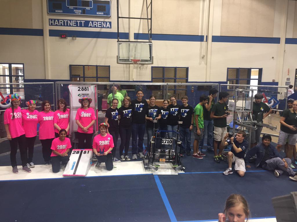 FRC_4206's tweet photo. #roboreboot finalists and champions @FIRSTinTexas http://t.co/D1DLBWKf7H
