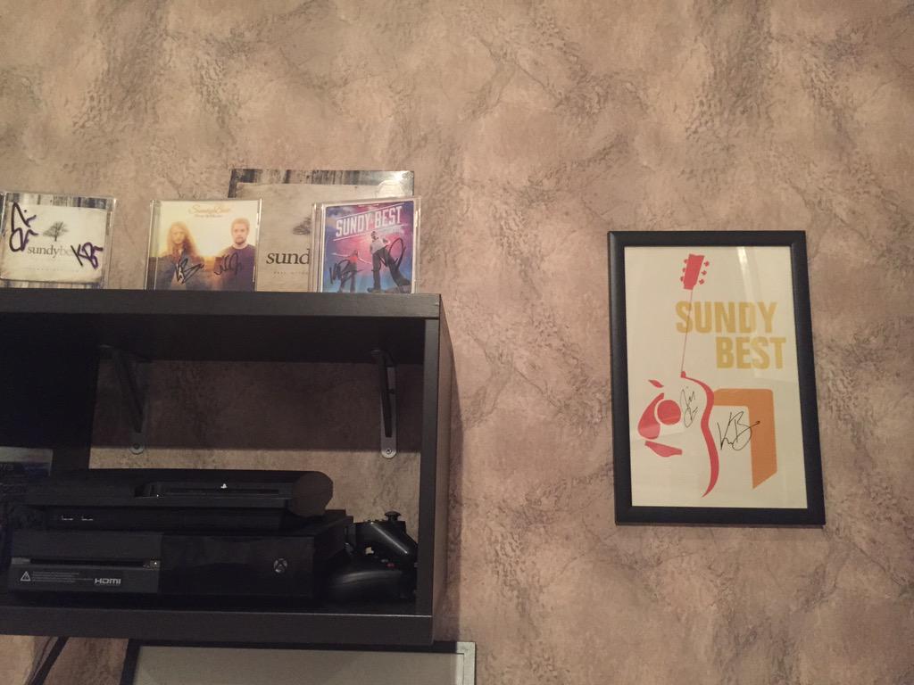 jhuntdo's tweet photo. KY boys @SundyBest on the Hunt wall of fame Tampa FL #kinfolkmovement http://t.co/04yPngWgW9