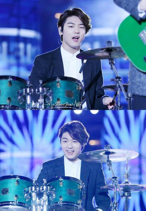 Happy birthday Kang Min Hyuk. I love you         