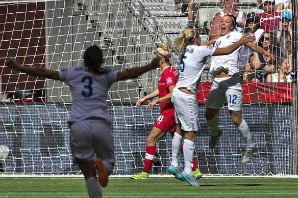 BBCSport's tweet image. ENGLAND ARE THROUGH!

They reach semi-finals of the #FIFAWWC for the 1st time ever

bbc.in/1IAUbfE #Lionesses