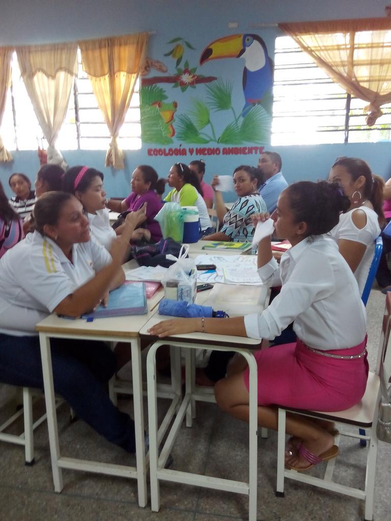 CENTROS_APURE01 tweet picture