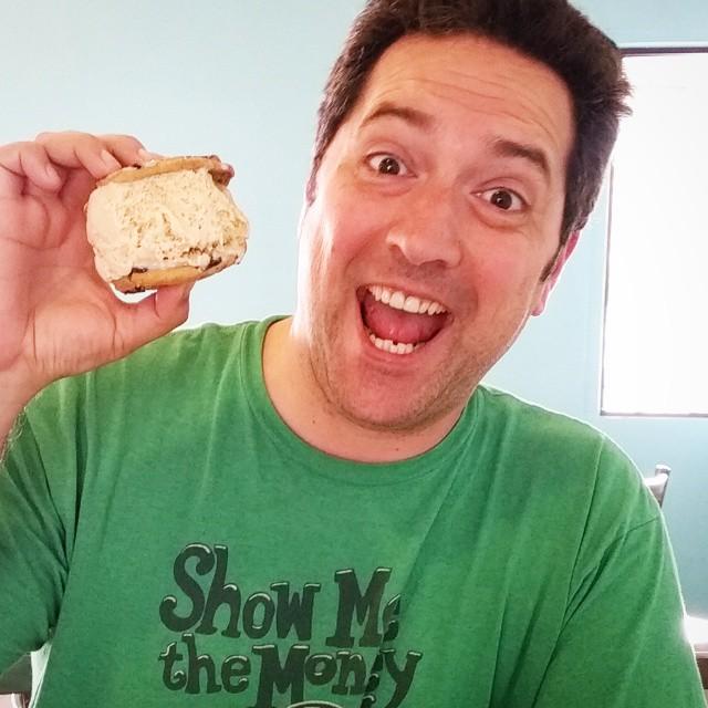 tomsfoodieblog's tweet photo. Eating a snookie at @mysnowstation  in #missionviejo  #snowstation #food #dessert #dessert… http://t.co/u8kB0oPSwu http://t.co/52L13QdjaV