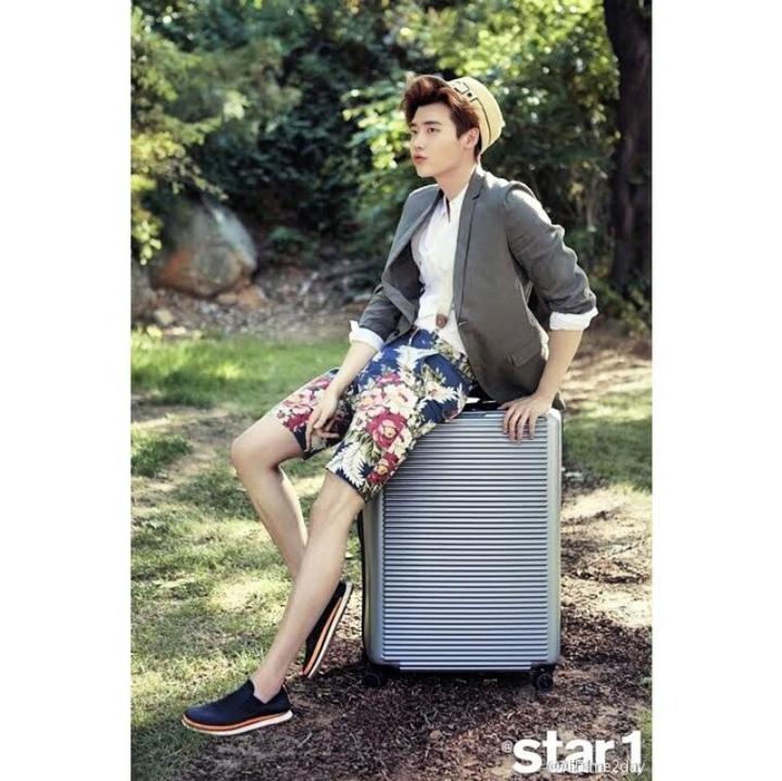 leejongsukoppa's tweet photo. Star 1 http://t.co/pI1hOpSTuO