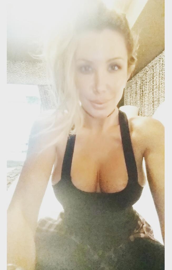 CharisB's tweet photo. On my way to the #freedomfalcon http://t.co/o7KGWK2Fne