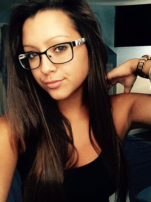 Watch Whit's leaked NSFW photo on TwXstars